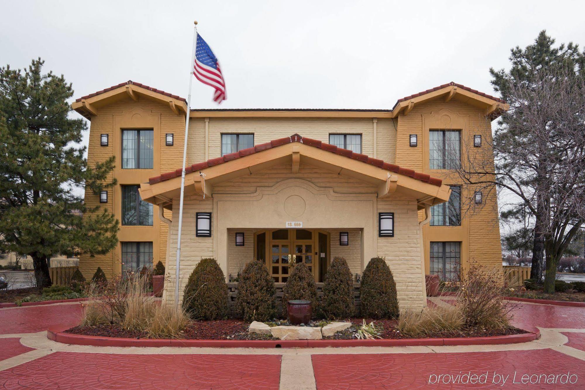 La Quinta Inn Chicago Oakbrook Terrace Exterior photo